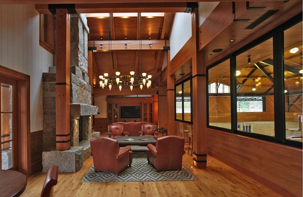 barn with view corridor