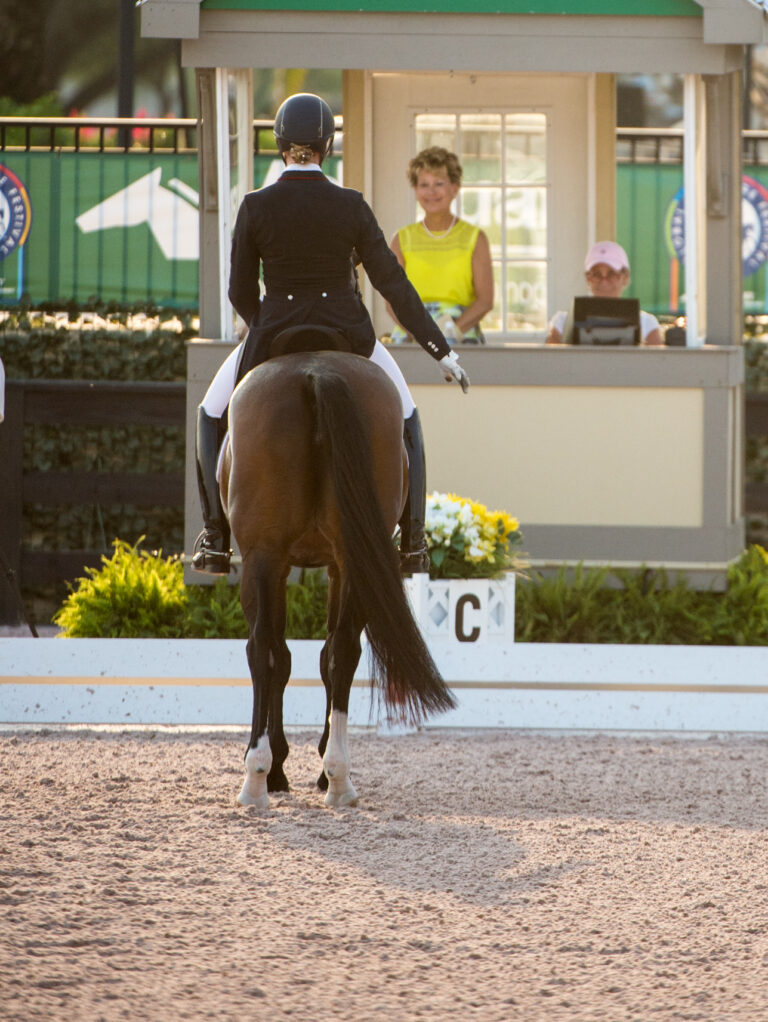 Megan Lane (CAN)Caravella